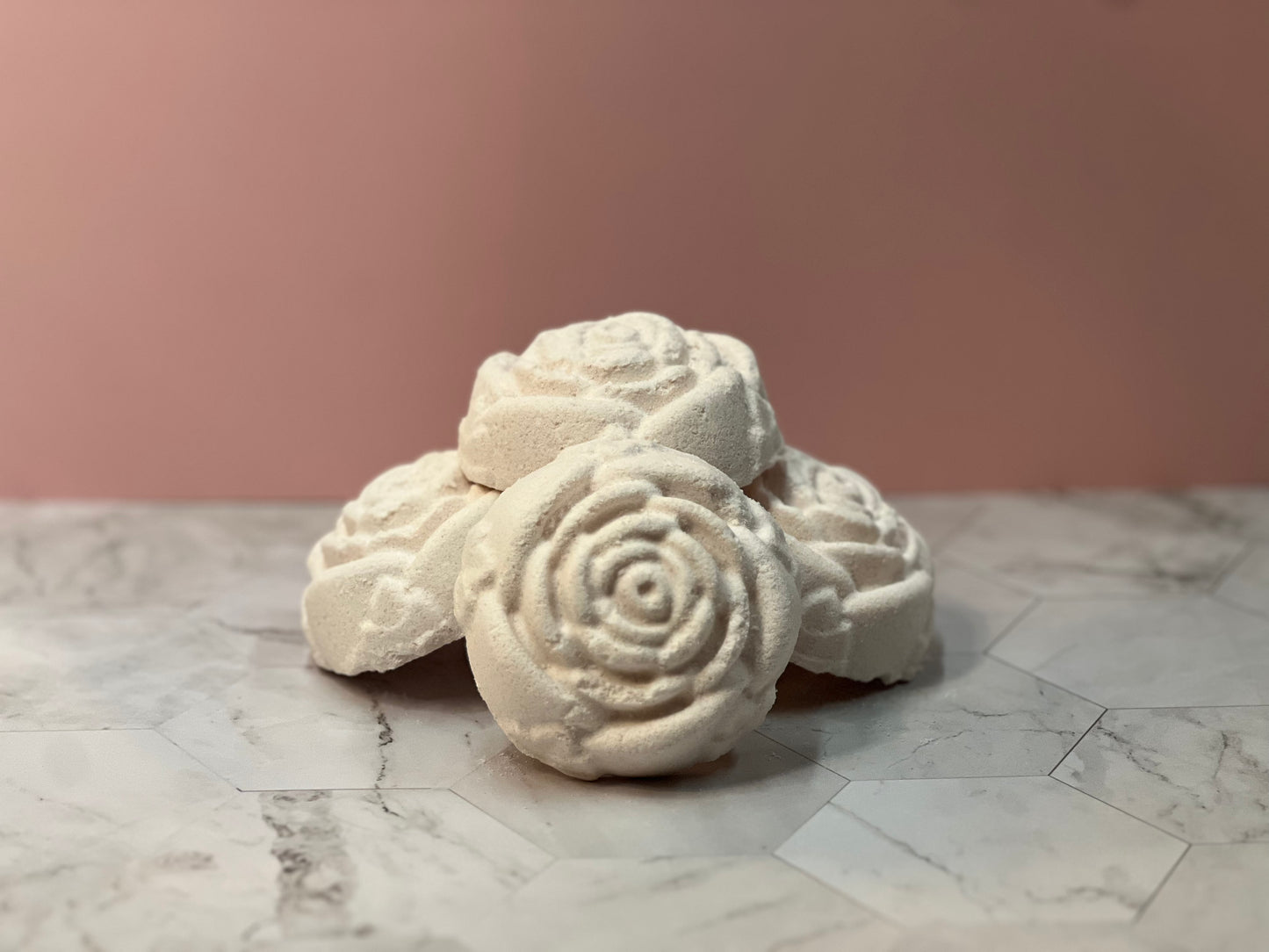 Petite Vanilla Rose (Geranium) Foaming Bath Bomb